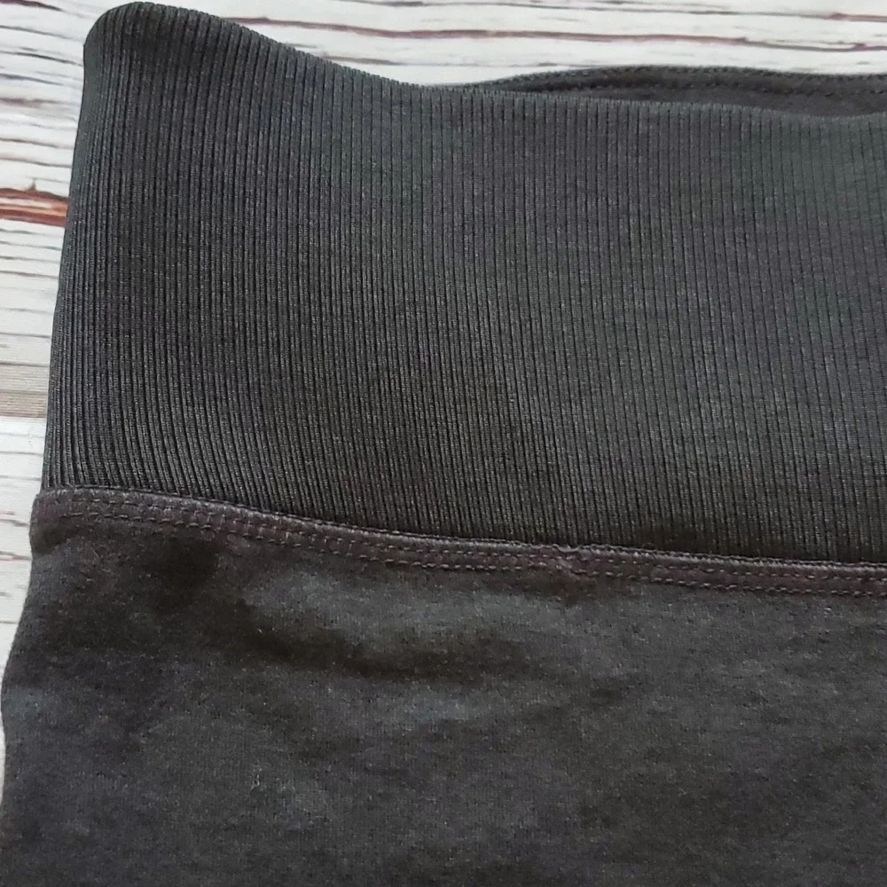 🆕️ GAP FIT BRUSHED TECH JERSEY WOMEN'S SHORTS - Picture 4 of 9